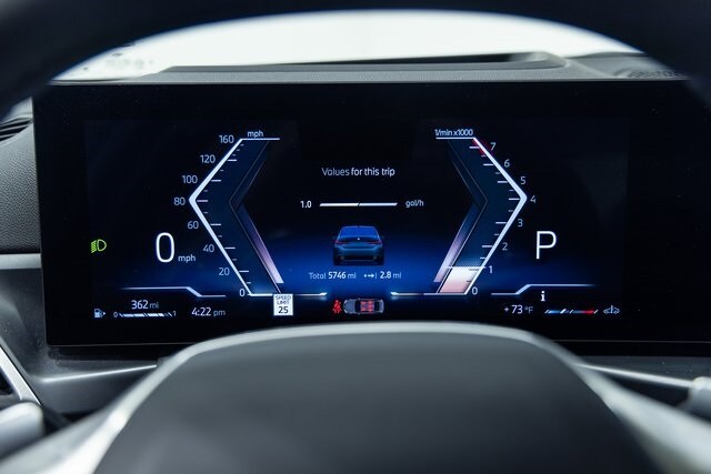 2025 Bmw 330i xDrive Sedan photo 2