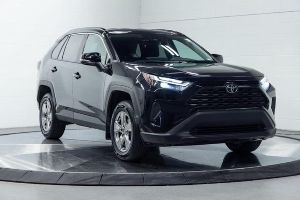 Used 2024 Toyota RAV4 XLE SUV