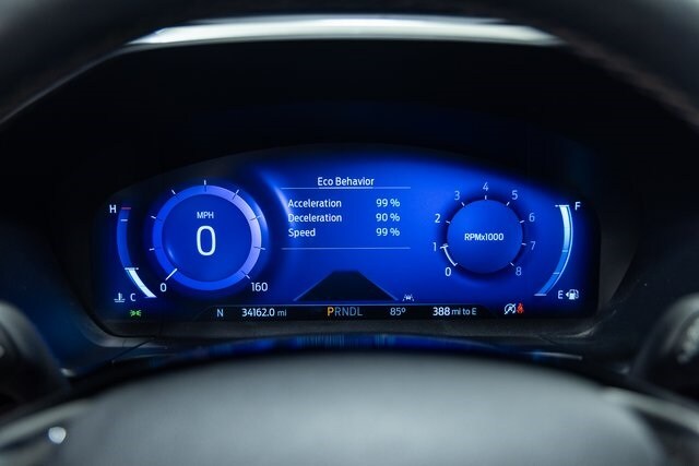 2022 Ford Escape Titanium photo 2