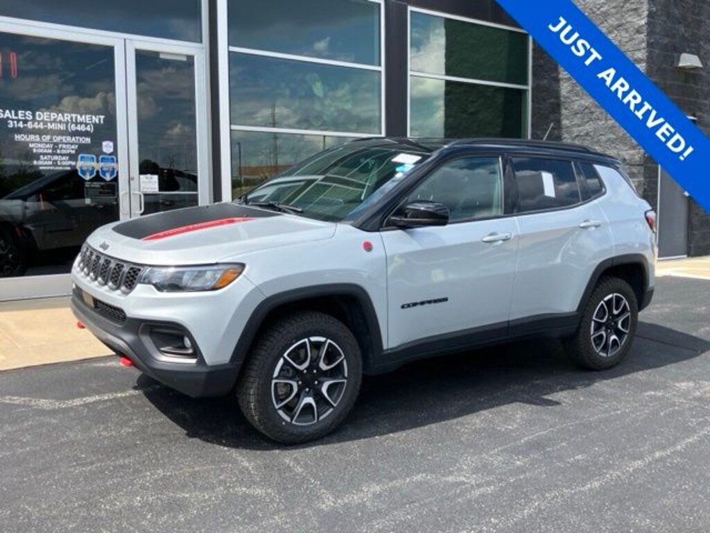 Used 2024 Jeep Compass Trailhawk SUV