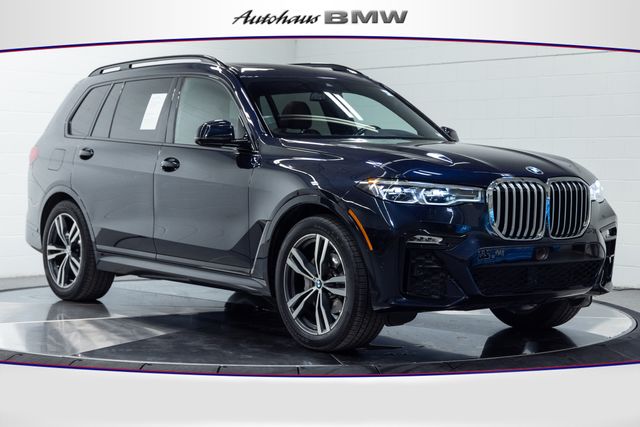 2022 BMW X7 xDrive40i's photo