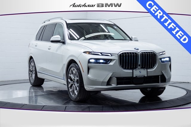 2023 BMW X7 40i's photo