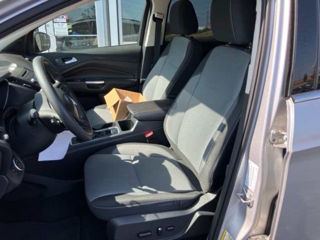Used 2017 Ford Escape SE SUV