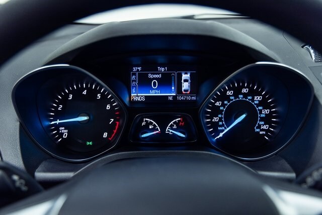 2016 Ford Escape SE photo 2