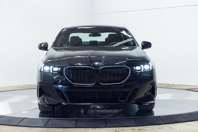 2026 BMW 5 Series 530i - Photo 7