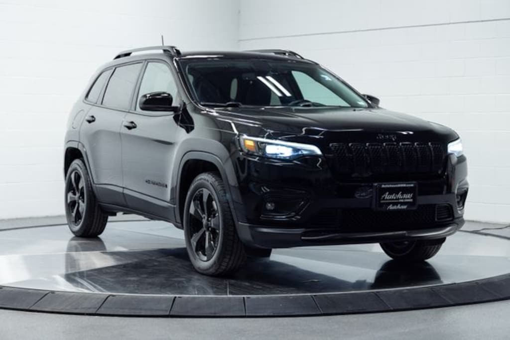 Used 2019 Jeep Cherokee Altitude SUV
