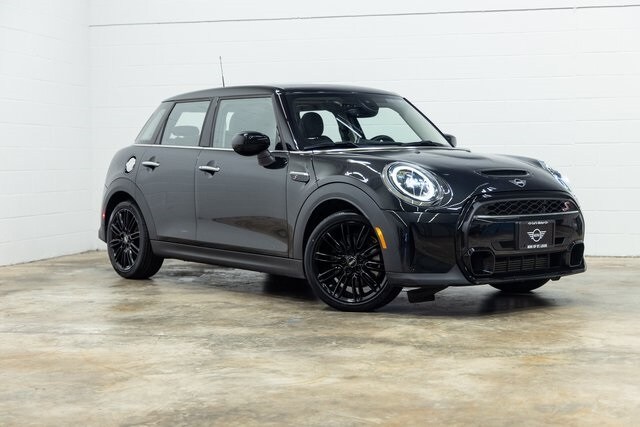 2024 Mini Cooper Hardtop S photo 4