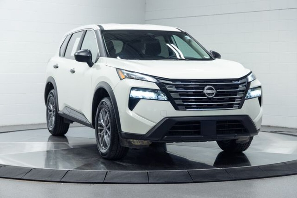 Used 2024 Nissan Rogue S SUV