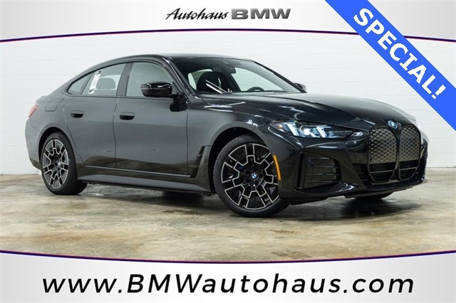 2025 BMW i4 40's photo