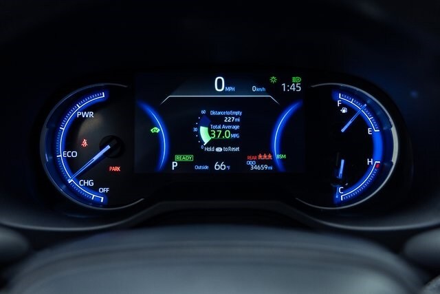 2024 Toyota RAV4 Hybrid XLE photo 2