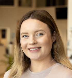 Staff member Melanie Burkemper from ID_0415b0