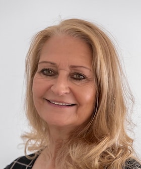 Staff member Peggy Wessel from b9cbb1beccb0