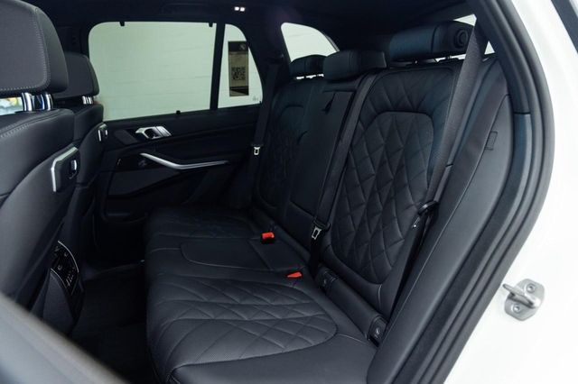 2026 BMW X5 40i - Photo 22