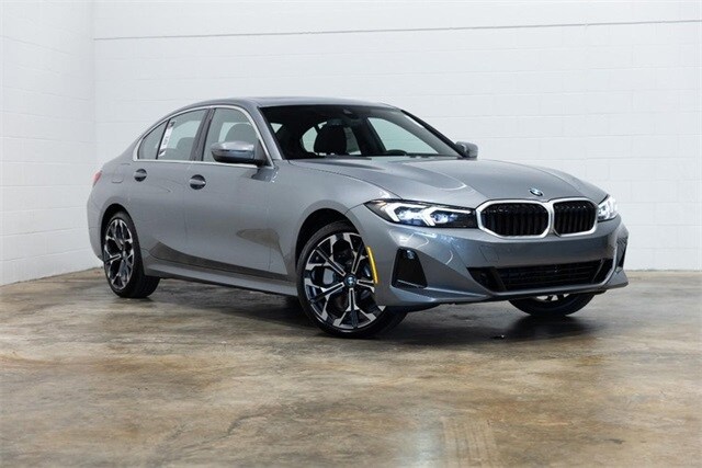 2025 Bmw 330i xDrive photo 3