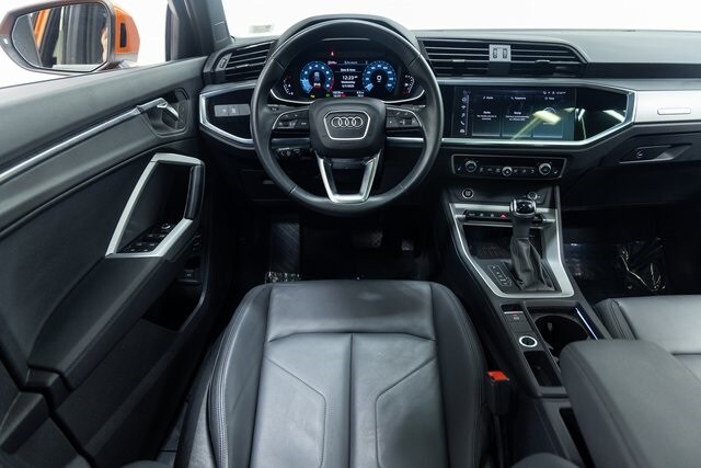 2024 Audi Q3 S line Premium photo 3