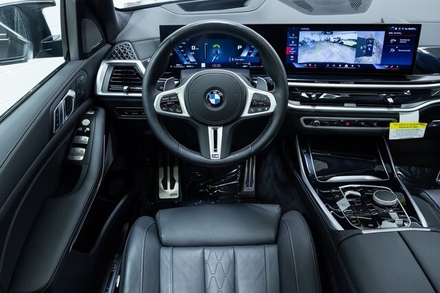 2025 Bmw X7 M60i photo 3