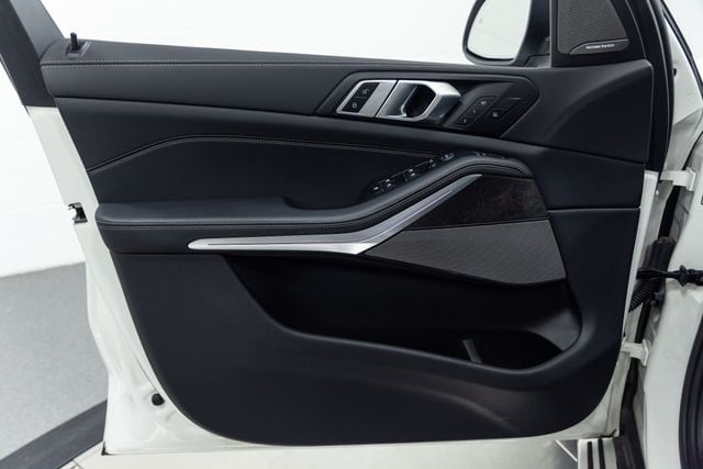2026 BMW X5 40i - Photo 11