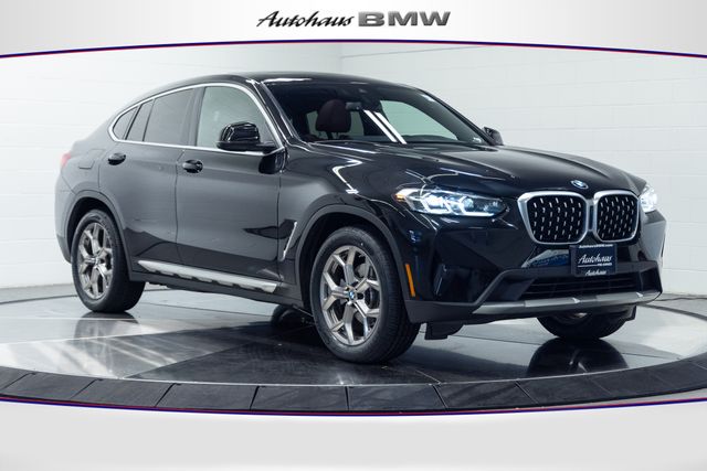 2022 BMW X4 xDrive30i's photo