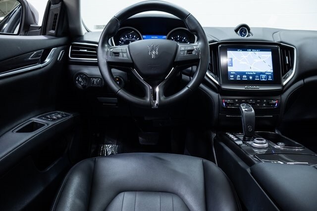 2019 Maserati Ghibli S Q4 photo 3