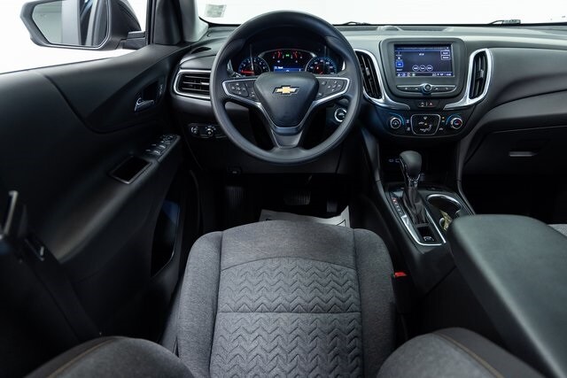 2022 Chevrolet Equinox LT photo 3