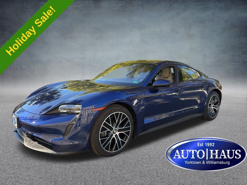 2024 Porsche Taycan Base's photo