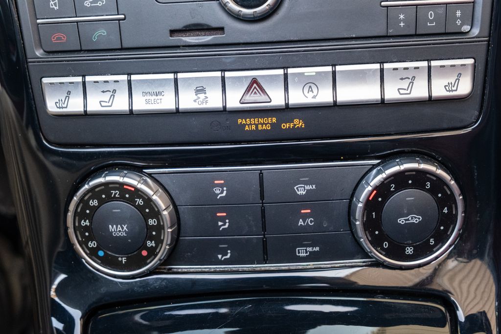 2017 Mercedes-Benz SLC Roadster SLC300 - Photo 17