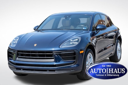 2022 Porsche Macan Base SUV