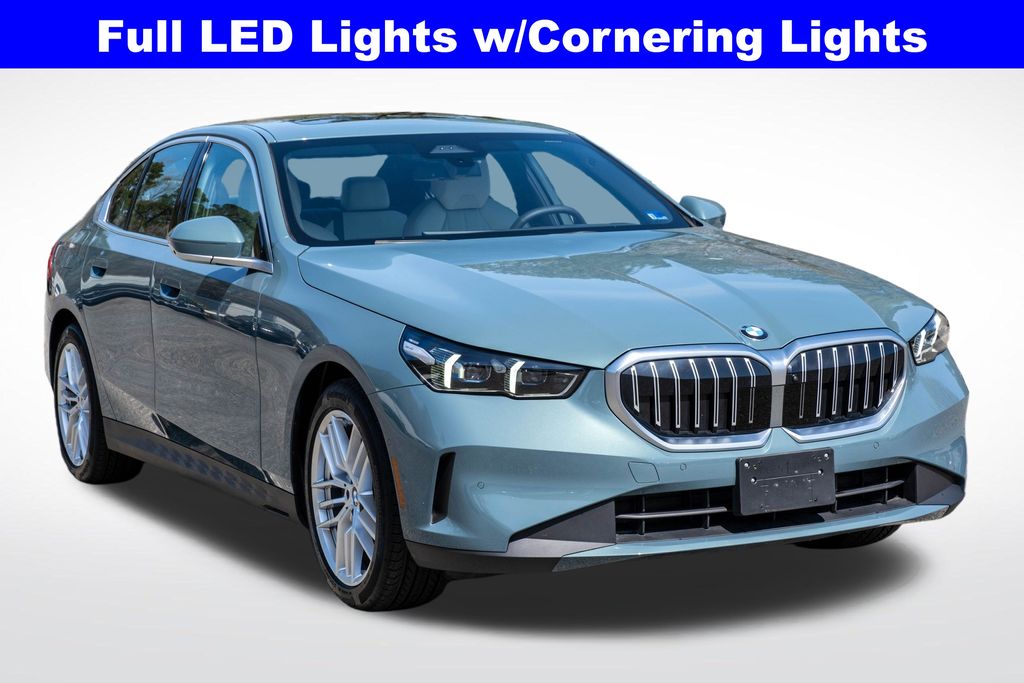 2025 BMW 5 Series 530i - Photo 9