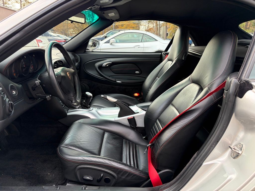2004 Porsche 911 4S photo 2