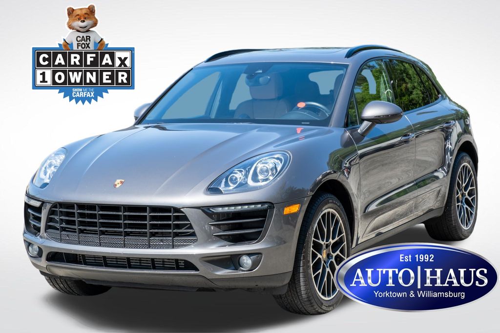 2018 Porsche Macan Sport Edition's photo