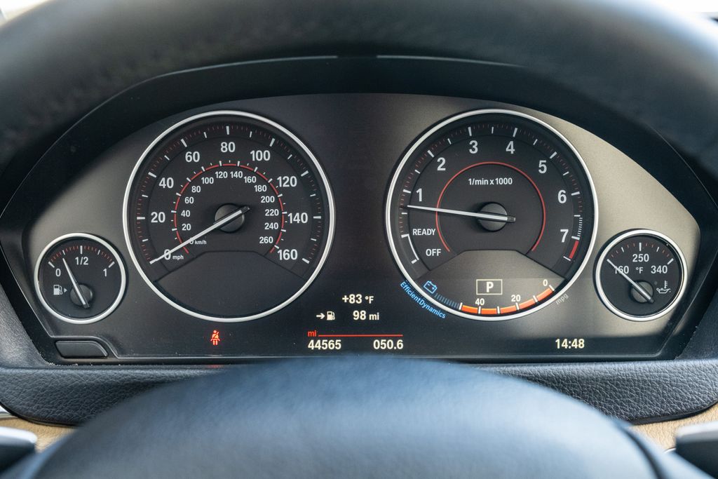 2017 Bmw 330i xDrive photo 2