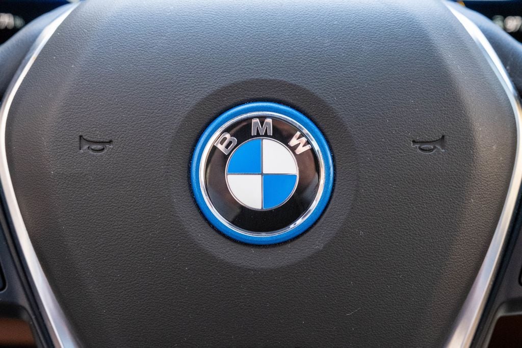 2023 BMW i4 35 - Photo 18