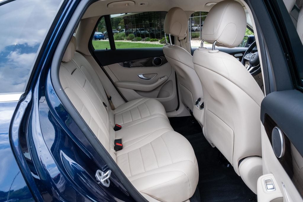 2022 Mercedes-Benz GLC GLC300 - Photo 31