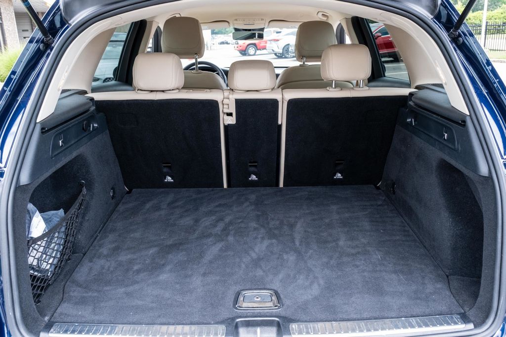 2022 Mercedes-Benz GLC GLC300 - Photo 30