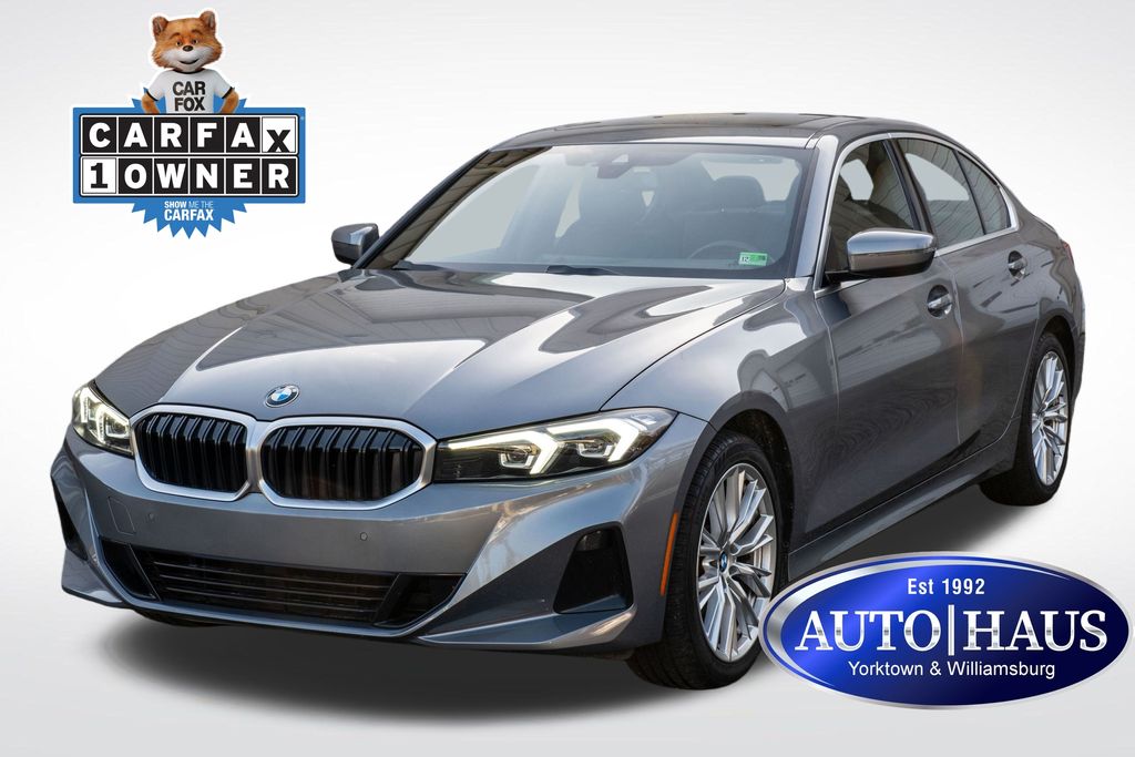 2024 BMW 3 Series 330i's photo