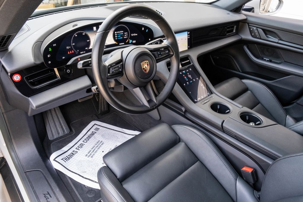 2024 Porsche Taycan Base - Photo 15