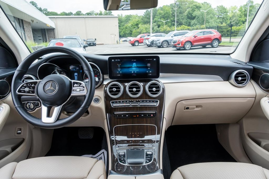 2022 Mercedes-Benz GLC GLC300 - Photo 16