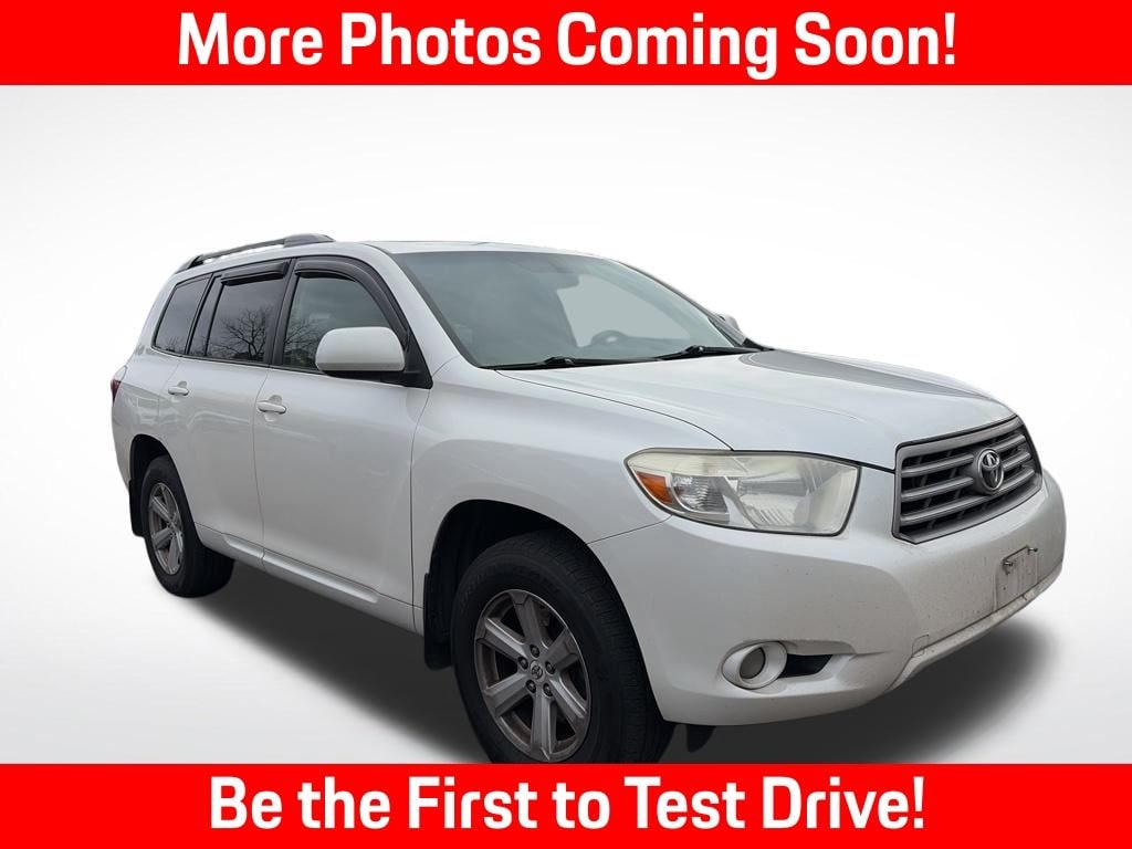 2010 Toyota Highlander SE's photo
