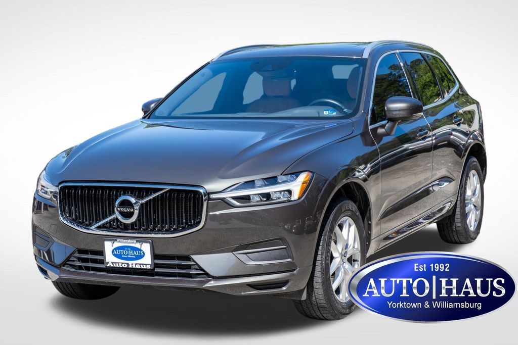 2020 Volvo XC60 T5 Momentum AWD's photo