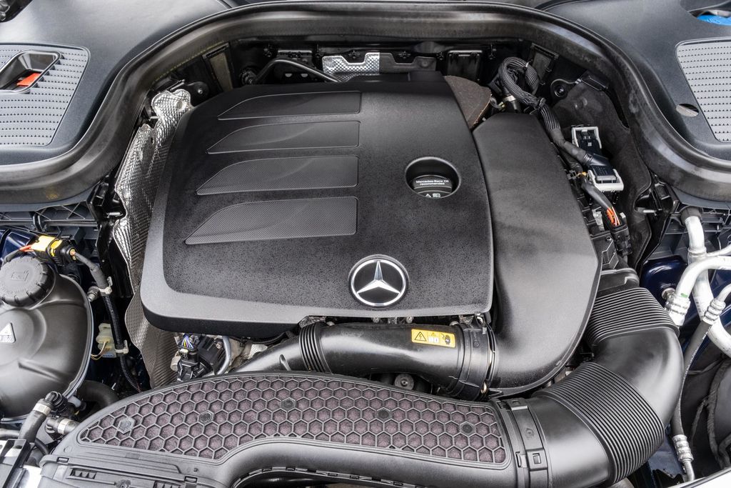 2022 Mercedes-Benz GLC GLC300 - Photo 33