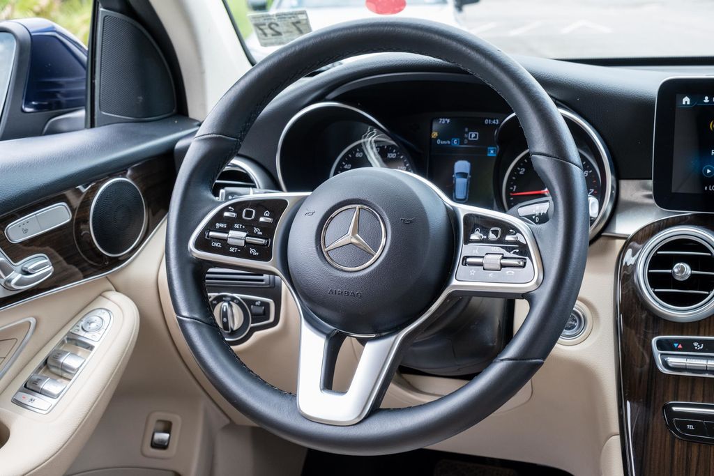 2022 Mercedes-Benz GLC GLC300 - Photo 25