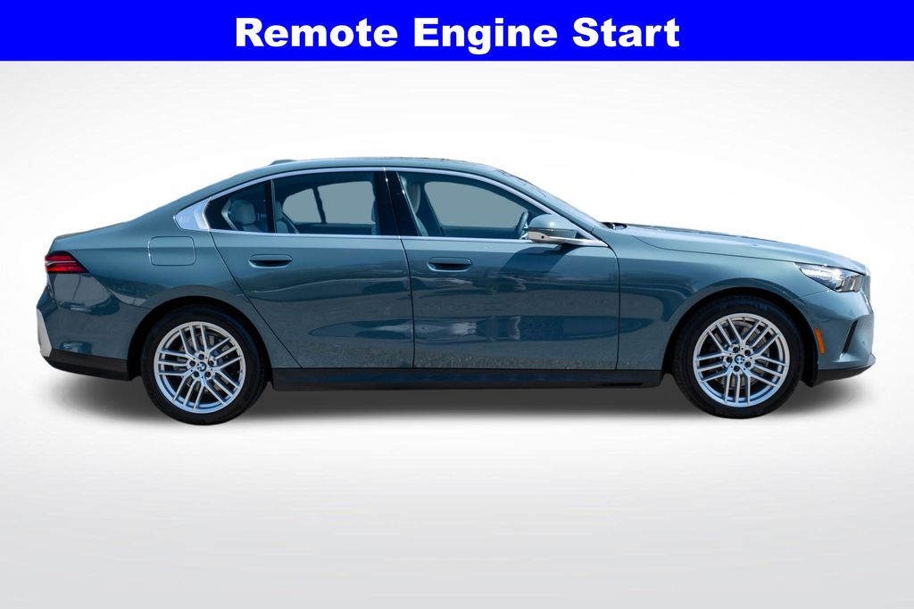 2025 BMW 5 Series 530i - Photo 8