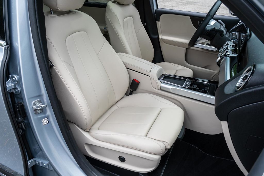 2026 Mercedes-Benz GLB GLB 250 - Photo 29