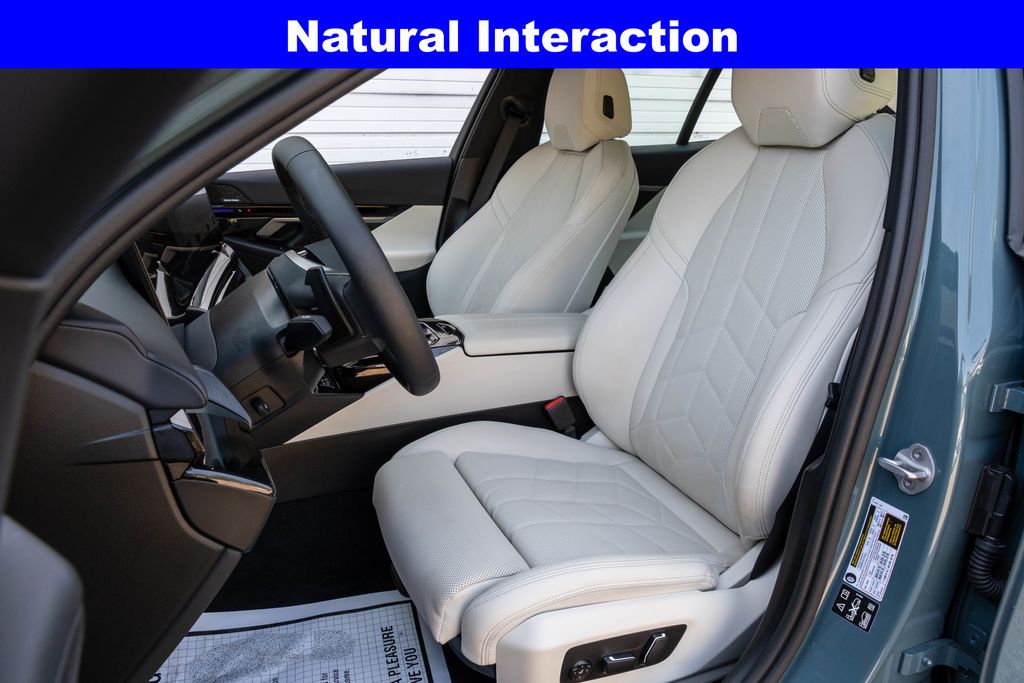 2025 BMW 5 Series 530i - Photo 14