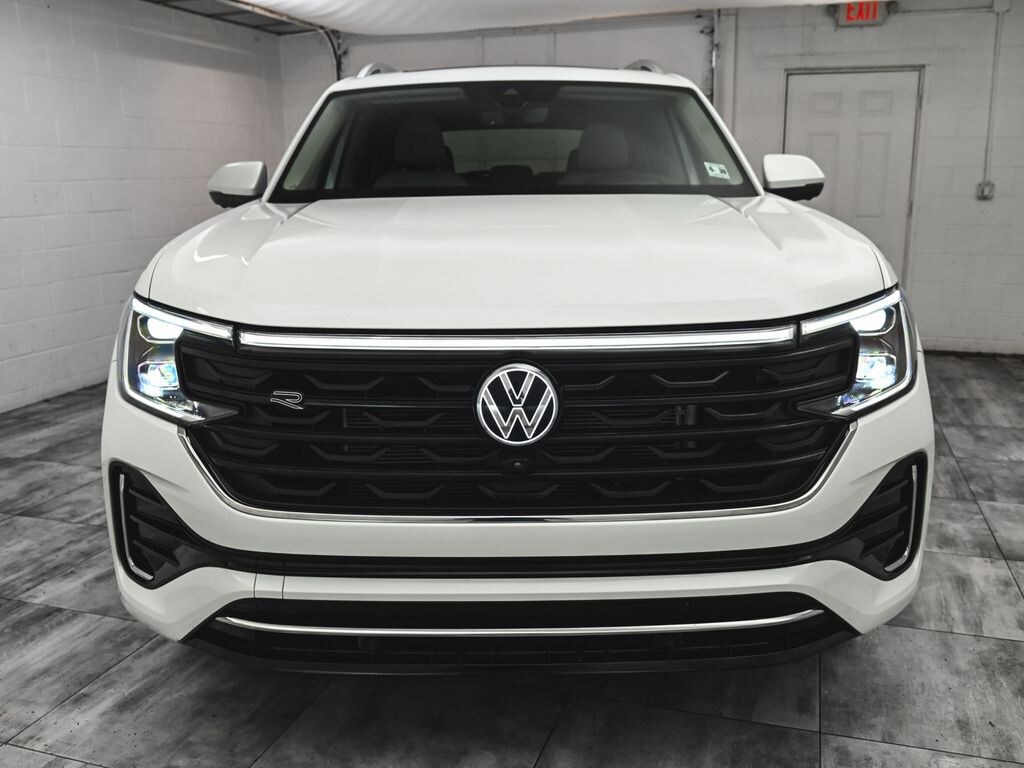 Used 2025 Volkswagen Atlas 2.0T SEL Premium R-Line SUV