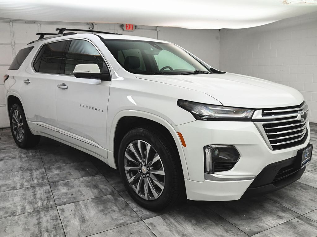 Used 2023 Chevrolet Traverse Premier SUV