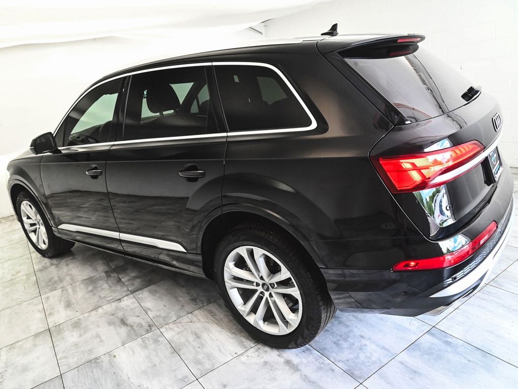 Used 2025 Audi Q7 55 Premium SUV
