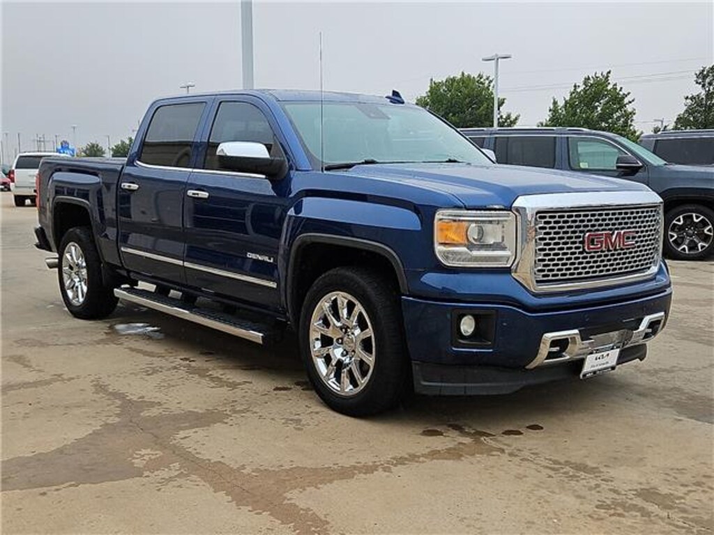 Used 2015 GMC Sierra 1500 Denali 4x4 Crew Cab 5.75 ft. box 143.5 in. WB