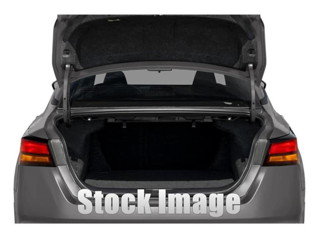 Used 2025 Nissan Altima SV