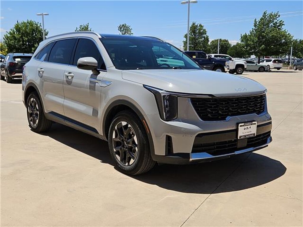 Used 2025 KIA Sorento S Front-Wheel Drive